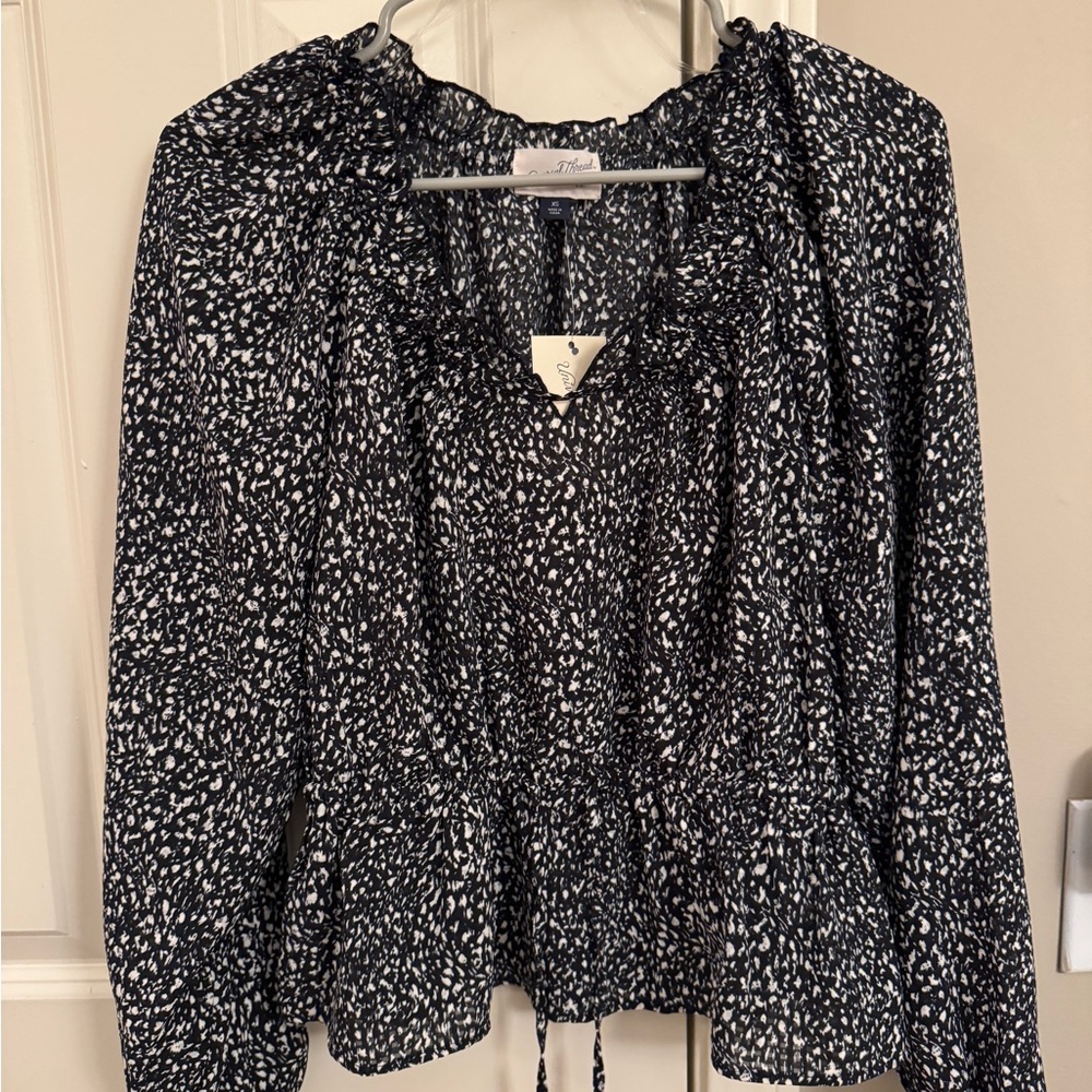 Universal Thread Black and White Patterned Blouse